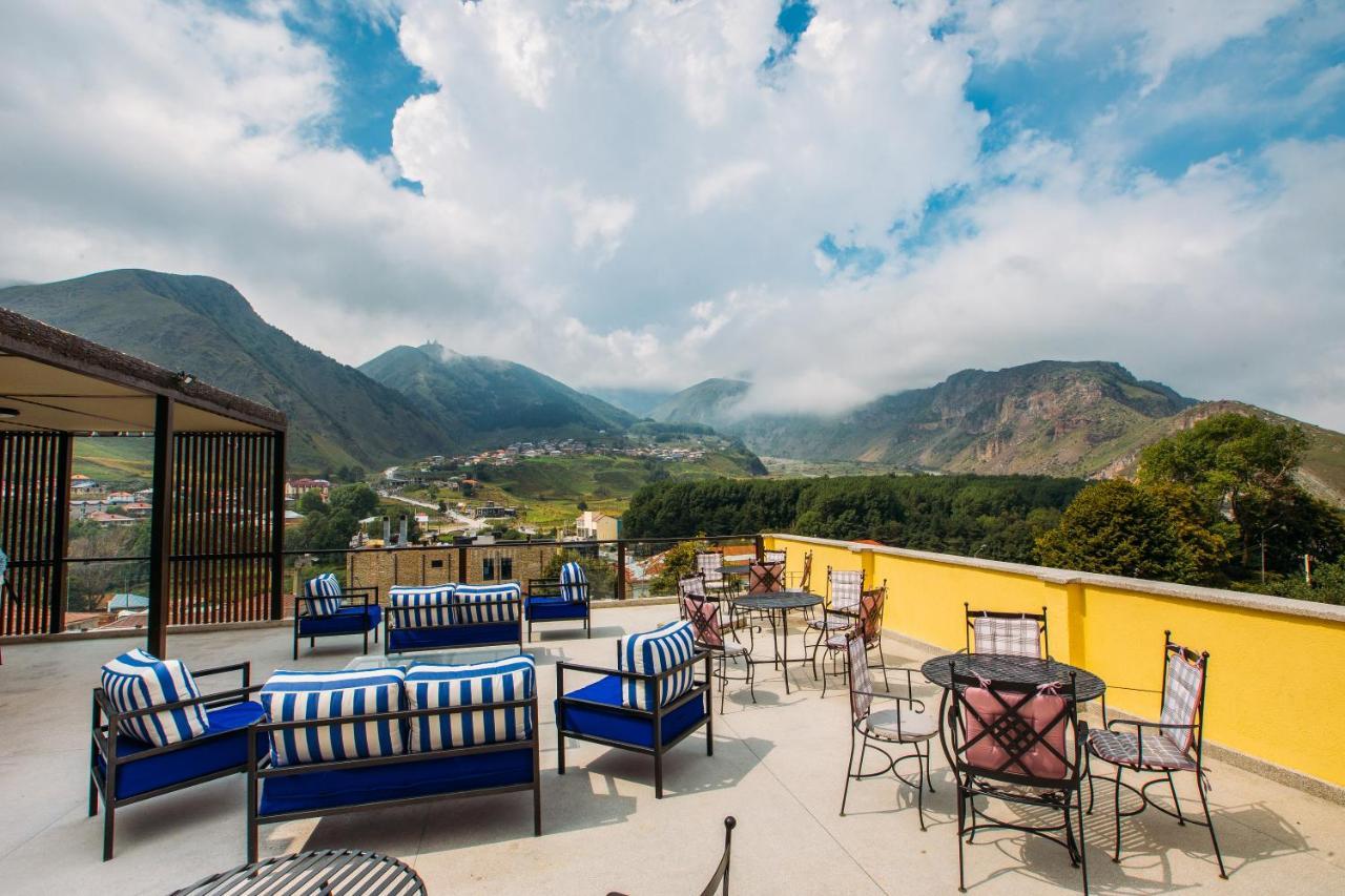 Mount Inn Kazbegi Екстер'єр фото