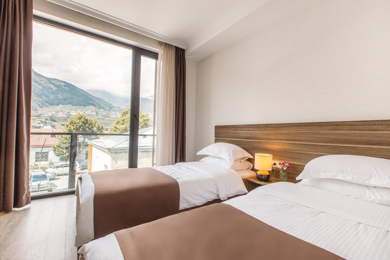 Mount Inn Kazbegi Екстер'єр фото
